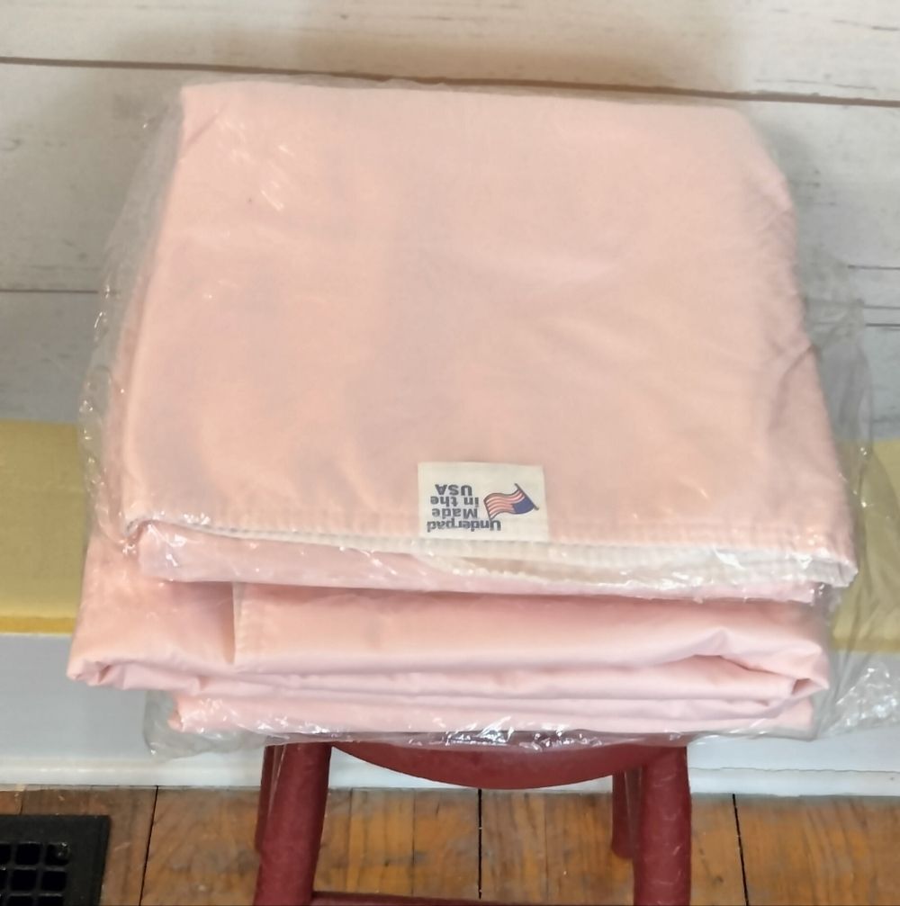 Pink Bed Pads